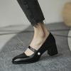 High Heels dicker Absatz Mary Jane Schuhe Damen Retro Frühling und Sommer neu Französischer Hepburn-Stil eckige Spitze kleine Lederschuhe Einzelne Schuhe
