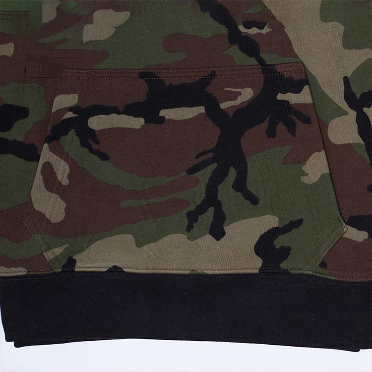 Nike NBA Chicago Bulls Mikina s kapucí s vyšívaným logem a maskáčovým vzorem Dětské mikiny Vojenská zelená 3Z2B7BBXL-BUL