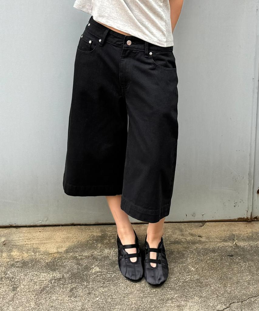 MILLO WOMEN Maxi Denim Bermuda Pants [Black]
