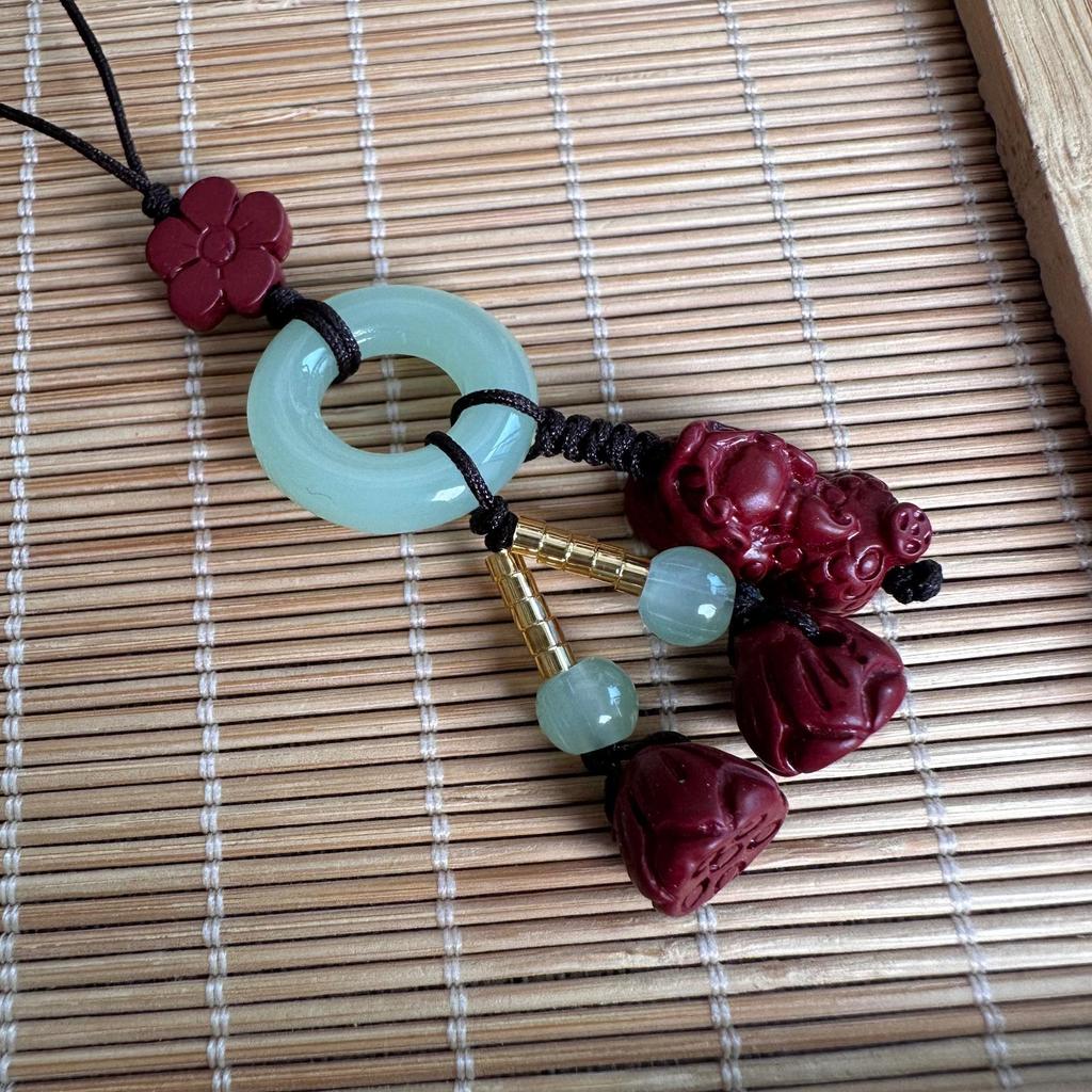 Pixiu Lotus Zinnober Tasche & Handy Anhänger