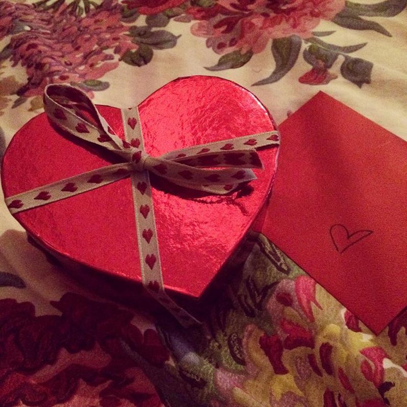 Barevná tkaná žakárová love webbing, květinová dárková balicí šňůra zahradnická dekorativní popruh na svetr 10 yardů