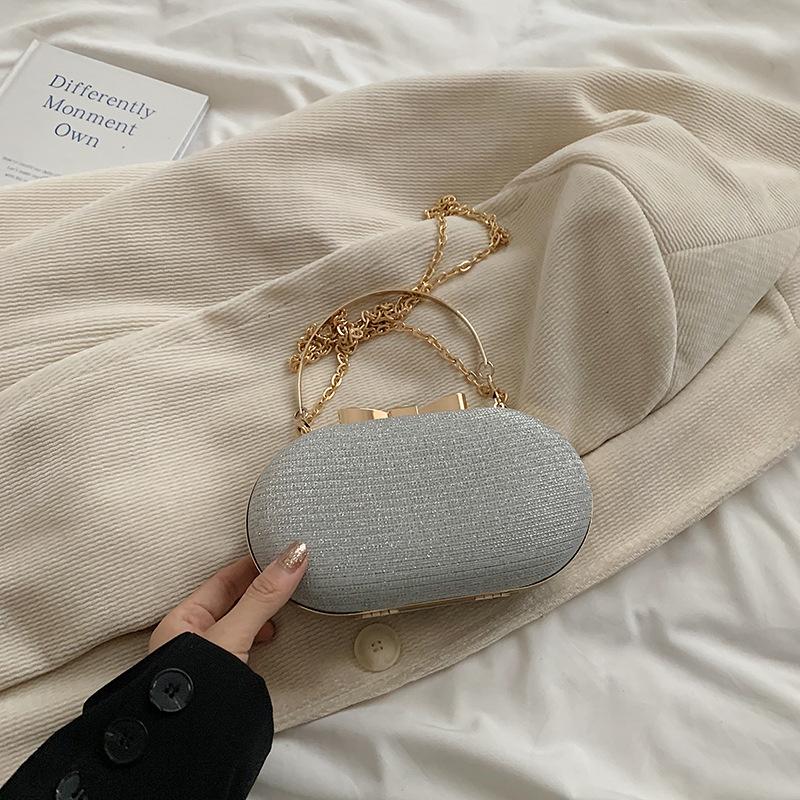 

Summer high-end niche design chain crossbody small bag women s 2025 new trendy handbag silver banquet bag