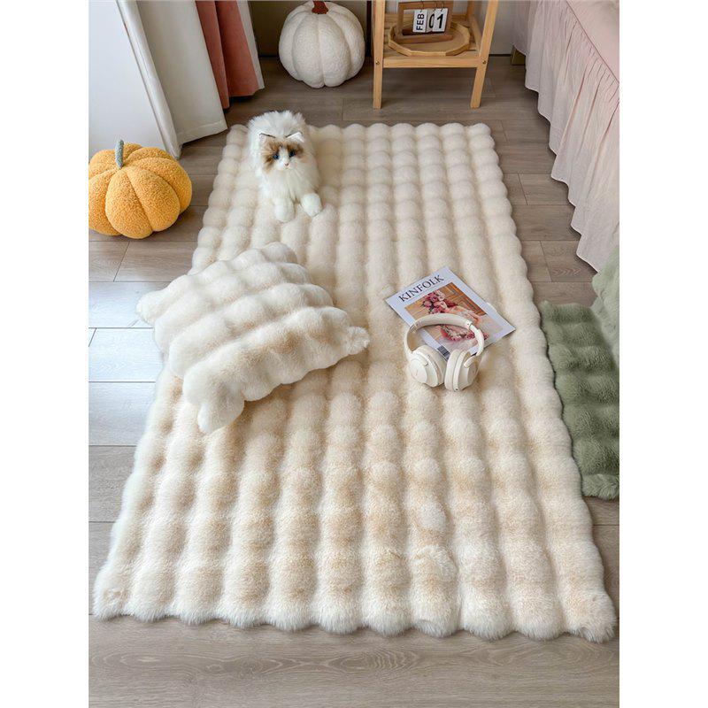

Cream Plush Fleece Rug: Bedroom/Beside/Floor Mat, Sofa Blanket, Cushion for Living Room, Bay Window, Coffee Table. 50x50cm