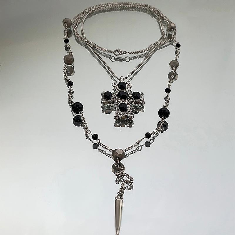 

Ожерелье-подвеска в виде многослойного креста, инкрустированного бриллиантами, модная цепочка на ключицу с темпераментом легкой роскоши, нишевые универсальные персонализированные украшения