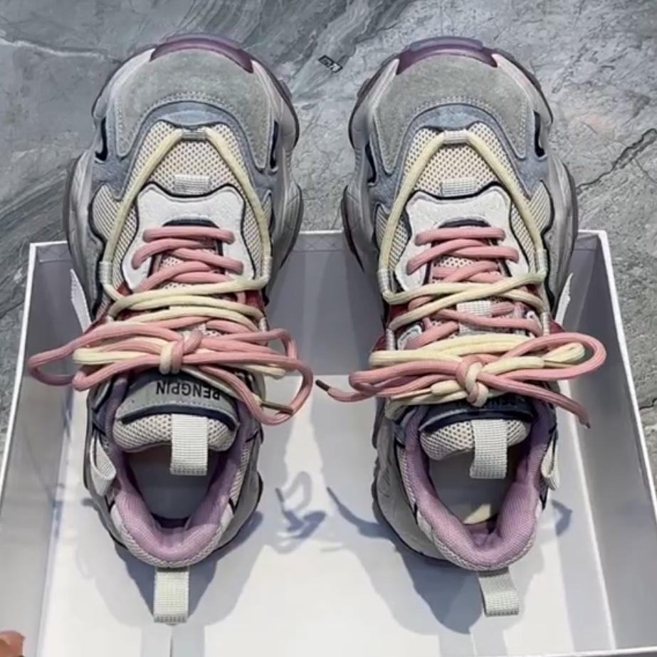 

Европейские весенние кроссовки-папы в стиле колор-блок с эффектом потертости 2025: Трендовая, дышащая повседневная спортивная обувь для женщин 37