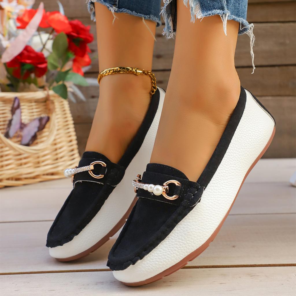 Fashion Designer Women Casual Flats Shoes Luxury Brand Sneakers Women Leather Slip On Flat Loafers Plus Size Comfortable Shoes Women
