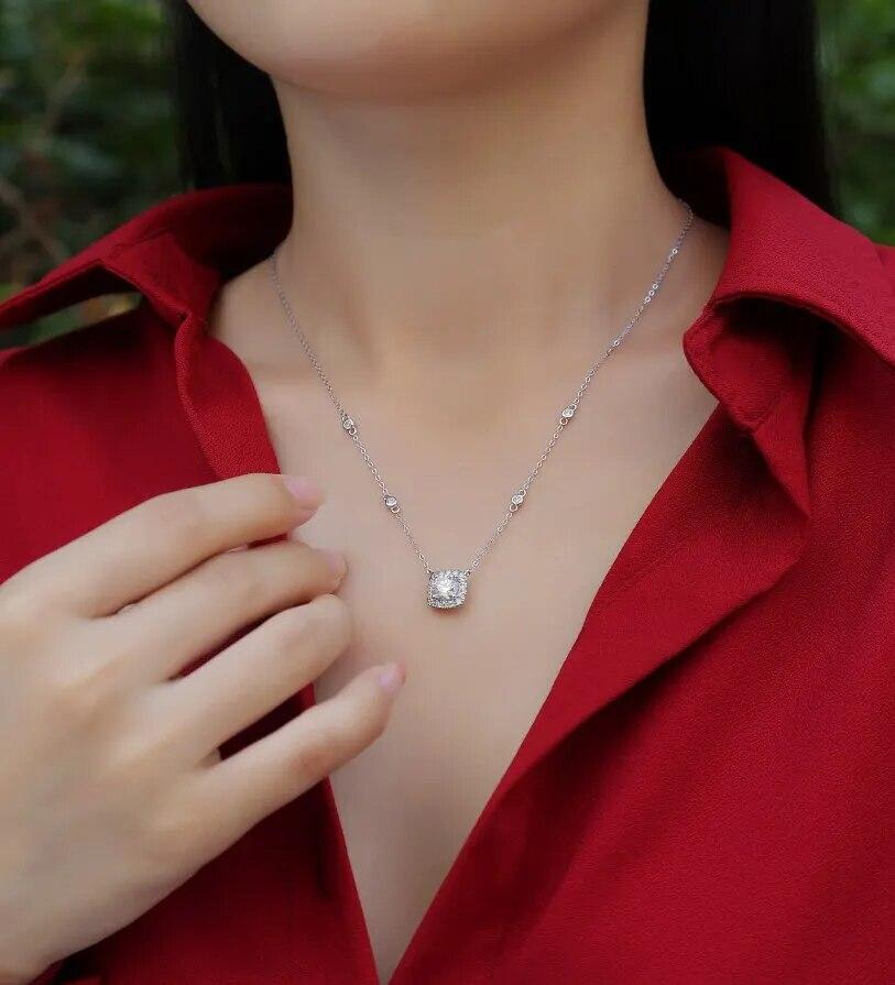 Colier elegant din argint 925 moissanit pentru clavicula - perfect pentru orice ocazie