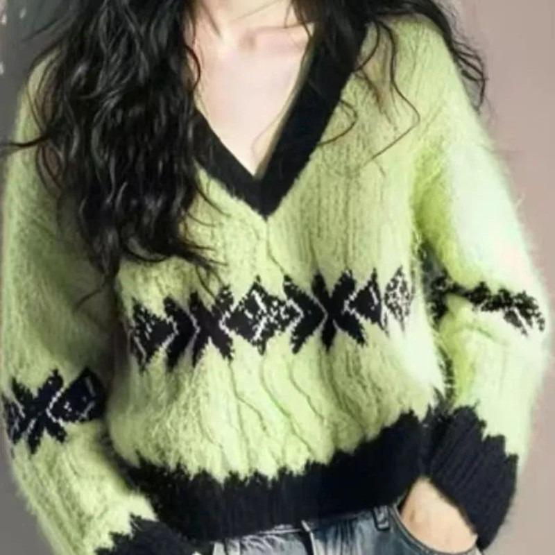 Korean Style Autumn and Winter Loose and Lazy Style New Sweater V-neck Color Block High-end Knitwear for Women