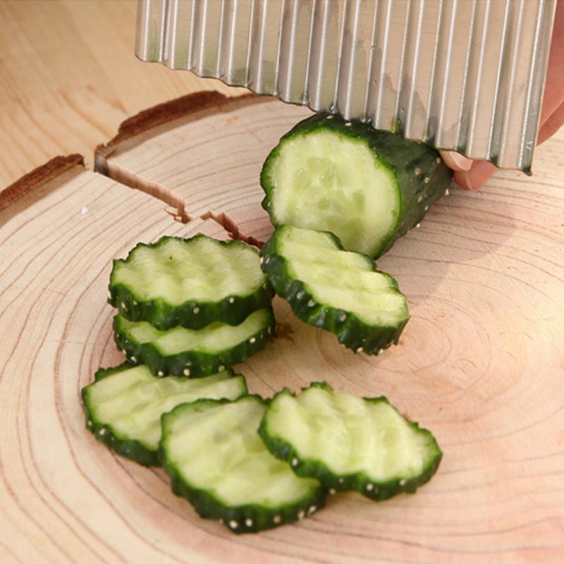 Stainless Steel Crinkle Cut French Fry Cutter Wavy Blade Vegetable Slicer for Potato Carrot