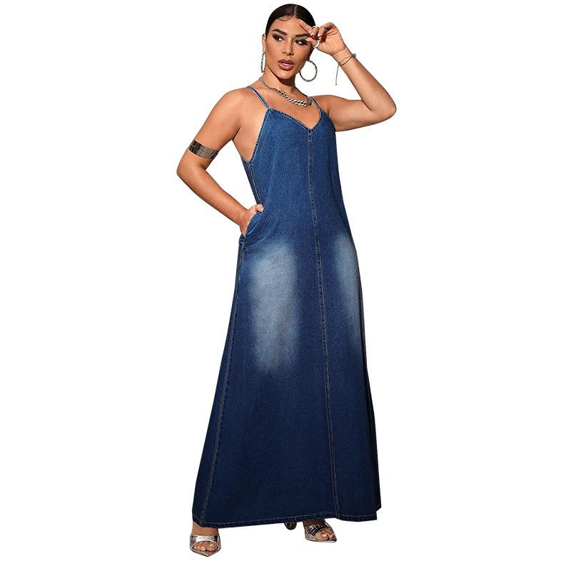 

Plus Size Women s Denim Strappy Long Dress 4XL темно-синього кольору