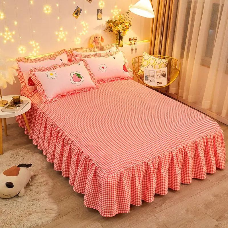 Baumwolle Karierter Betthrock Verdickt Verschleißfest Bettbezug Kissenbezug Dreiteiliges Set Rutschfest und Staubdicht Tagesdecke Laken