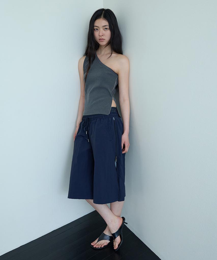 Uusoo Double Layered Bermuda Shorts_ Navy