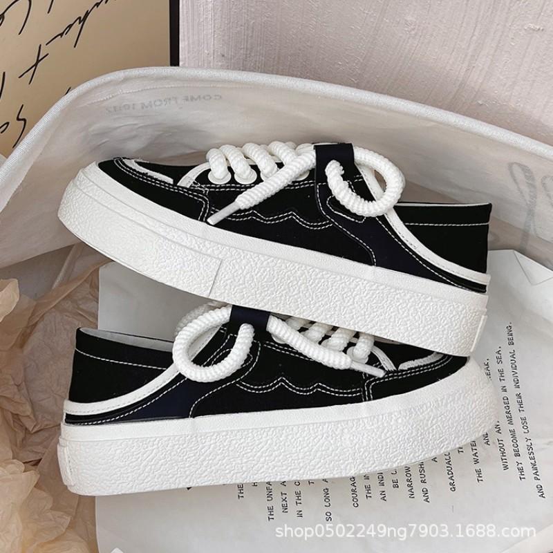 

Весенне-летние парусиновые туфли двойного ношения, ленивые, на одном педале, полушлепанцы, маленькие белые туфли женские 2025, новая ниша, оригинальные кеды, тренд 40 чёрный