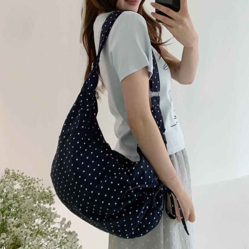Korean Fashi Polka Dot Shoulder Bag Women Pleated Dumpling Bag Lightweight Large Capacity Shoulder Bag Zippered Crossbody  Bag