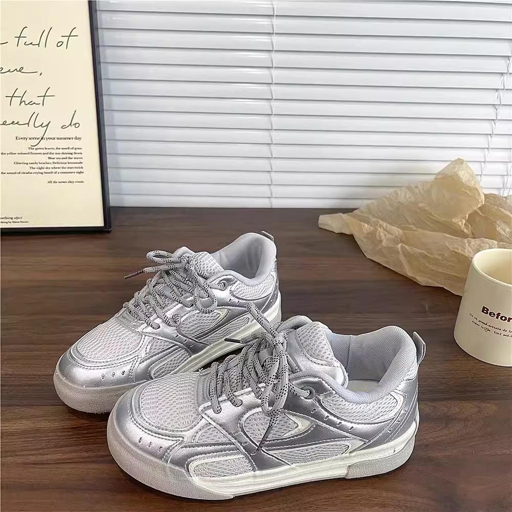 Original design sense niche thick-soled white shoes women's 2025 spring new versatile chic mesh board shoes German training shoes