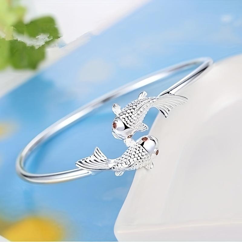 1 stk Nytt Lucky Koi Small Fish armbånd, menns mote for kvinner, allsidig enkelt armbånd, smykker utsøkt gave