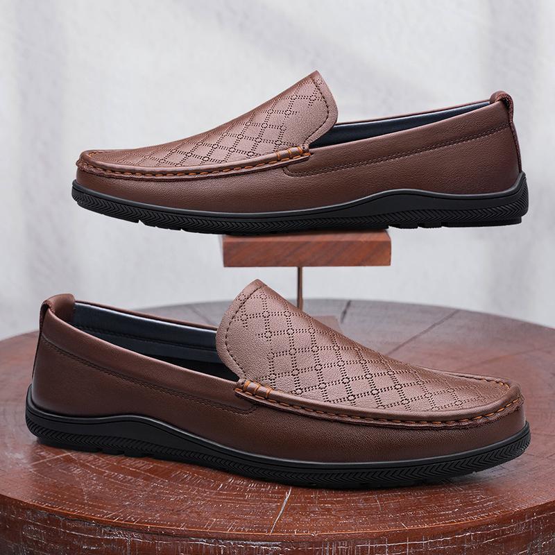 Fashion Genuine Leather Mens Loafers Breathable Summer Slip On Flats Man Casual Leather Flats Hot Sale Driving Shoes Handmade Moccasins