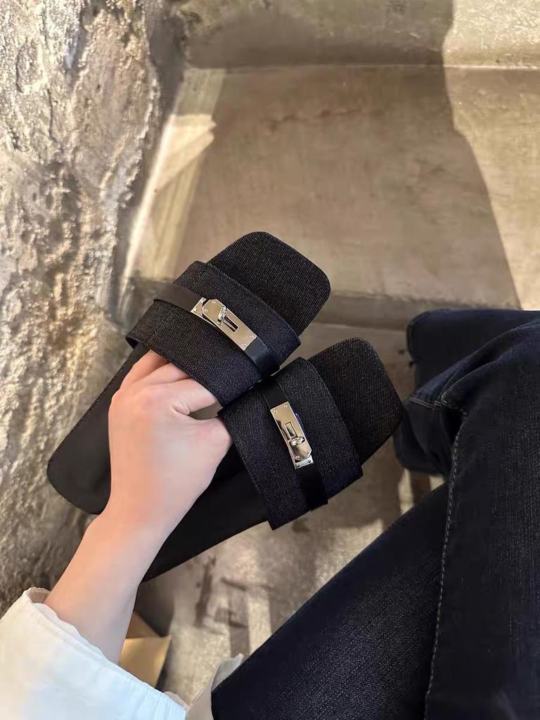 Cowhide version~ Small lock square head one-word slippers for women to wear new fashionable flat bottom sandals