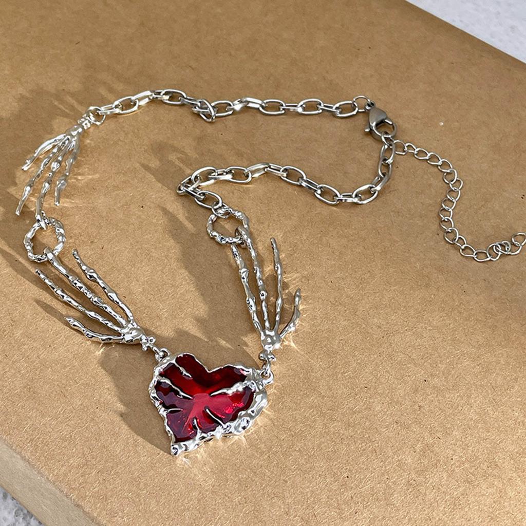 Heart Pendant Necklace Claw Chain Choker Gothic Red Heart Pendant Chokers Party Jewelry Alloy Material Jewelry for Women