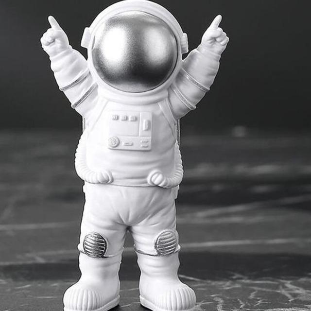 Żywica Figurka Astronauty Statua Figurka Kosmonauta Rzeźba Edukacyjna Zabawka Dekoracja Biurka Domu Model Astronauty Na Prezent Dla Dzieci