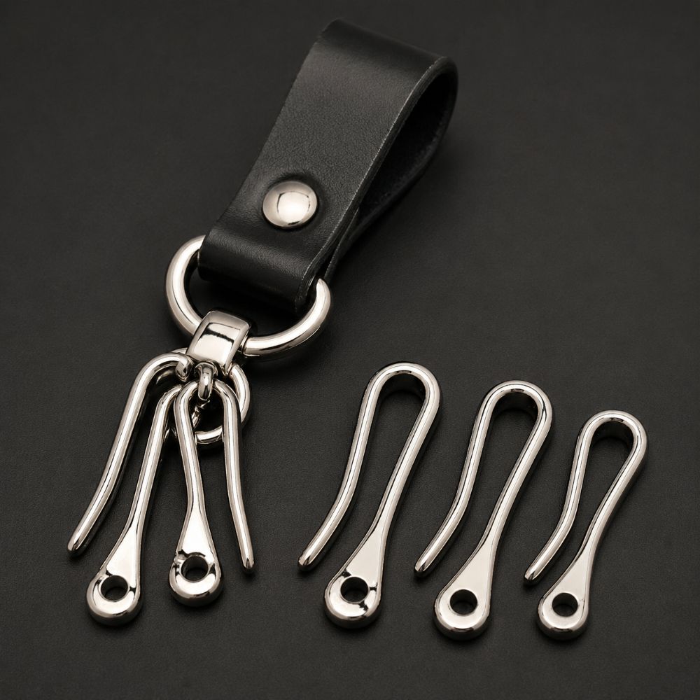 Retro Bronze Keychain Horseshoe Style Hook Buckles Portable Belt Clip Luggage Accessories