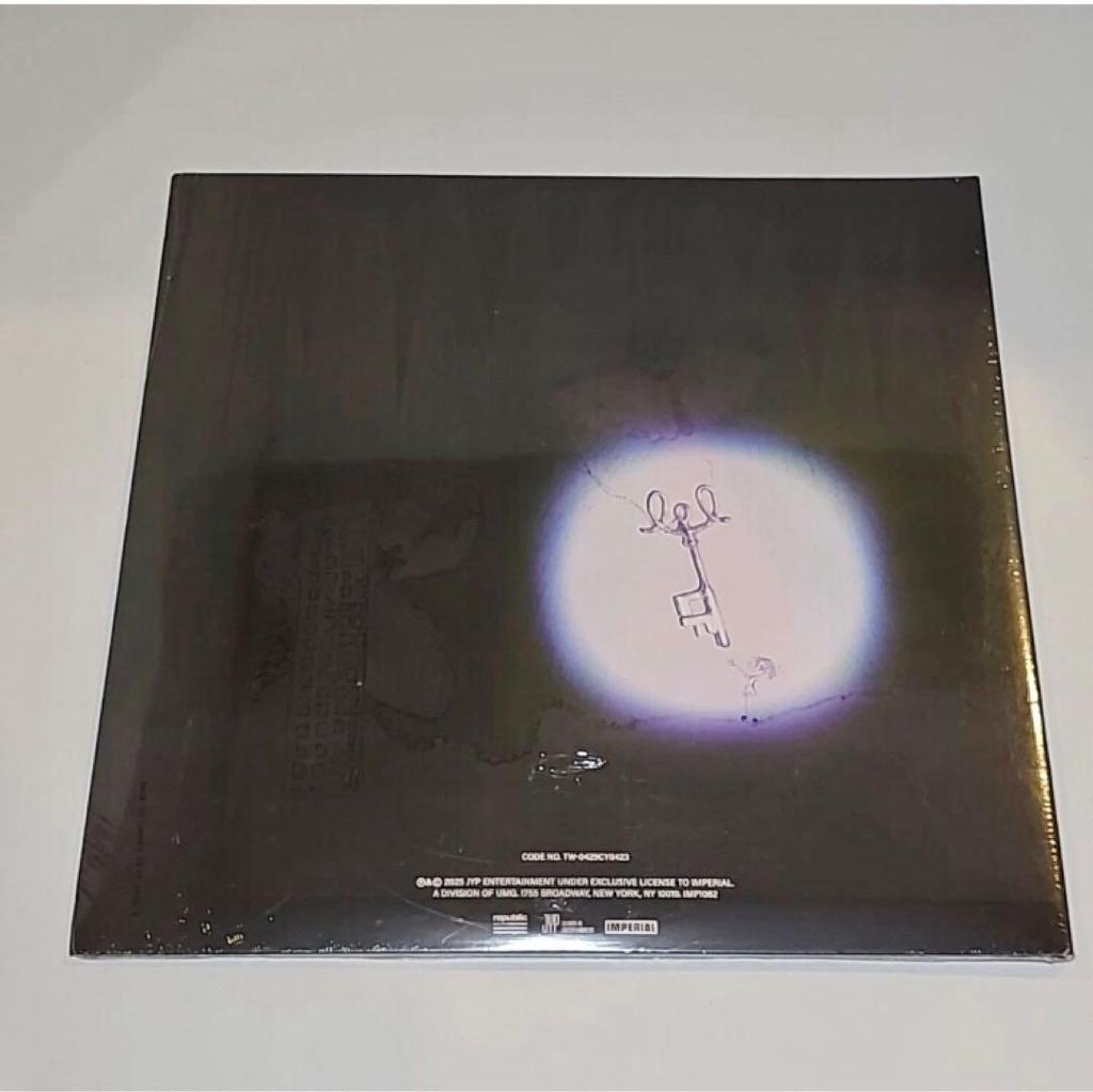 [USED] Limited Edition TWICE Chaeyoung Lil Fantasy VOL.1 Record