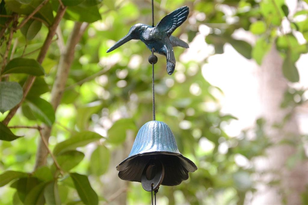 Hwagui Iron Wind Little Hanging Perfect for Room and Braziers 2-Piece Chime, Bells, Green, Year-End Gifts, Dividers,