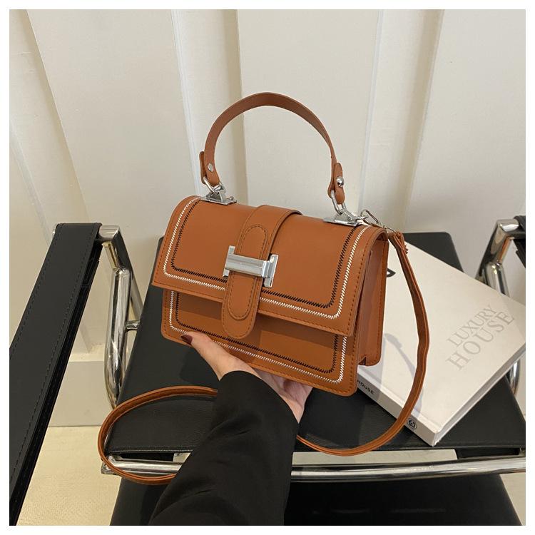 

Premium bag women s 2025 new trendy Korean version student versatile messenger bag European station foreign style fashion shoulder bag коричневый