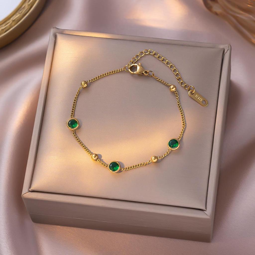 Elegant 18K Gold Titanium Steel Bracelets: European & American Fashion, Non-fading, Women's Versatile Personality Hand Jewelry
