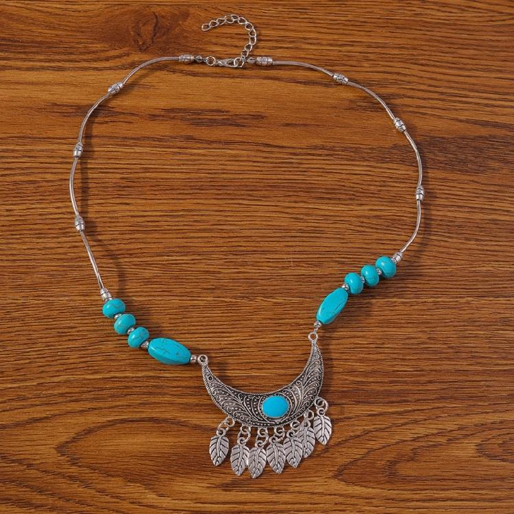 Fashionable Turquoise Necklace with Leaf Tassels Details Ethnic Style Jewelry for Everyday Outfits and Celebrations