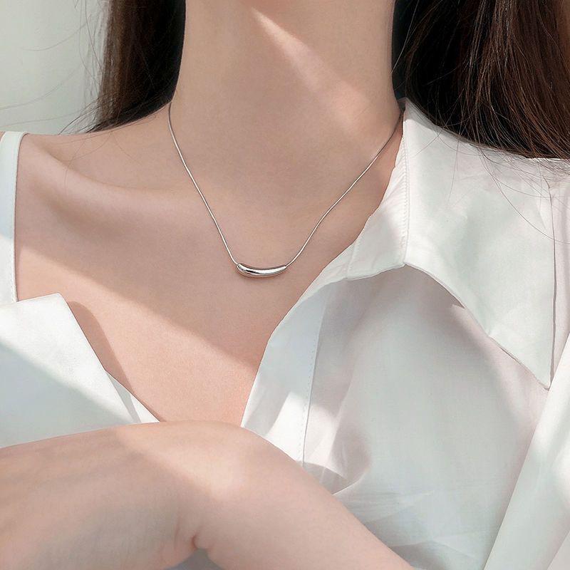 Elegant Irregular Eggplant Necklace: Advanced Cold Style Clavicle Chain for Women