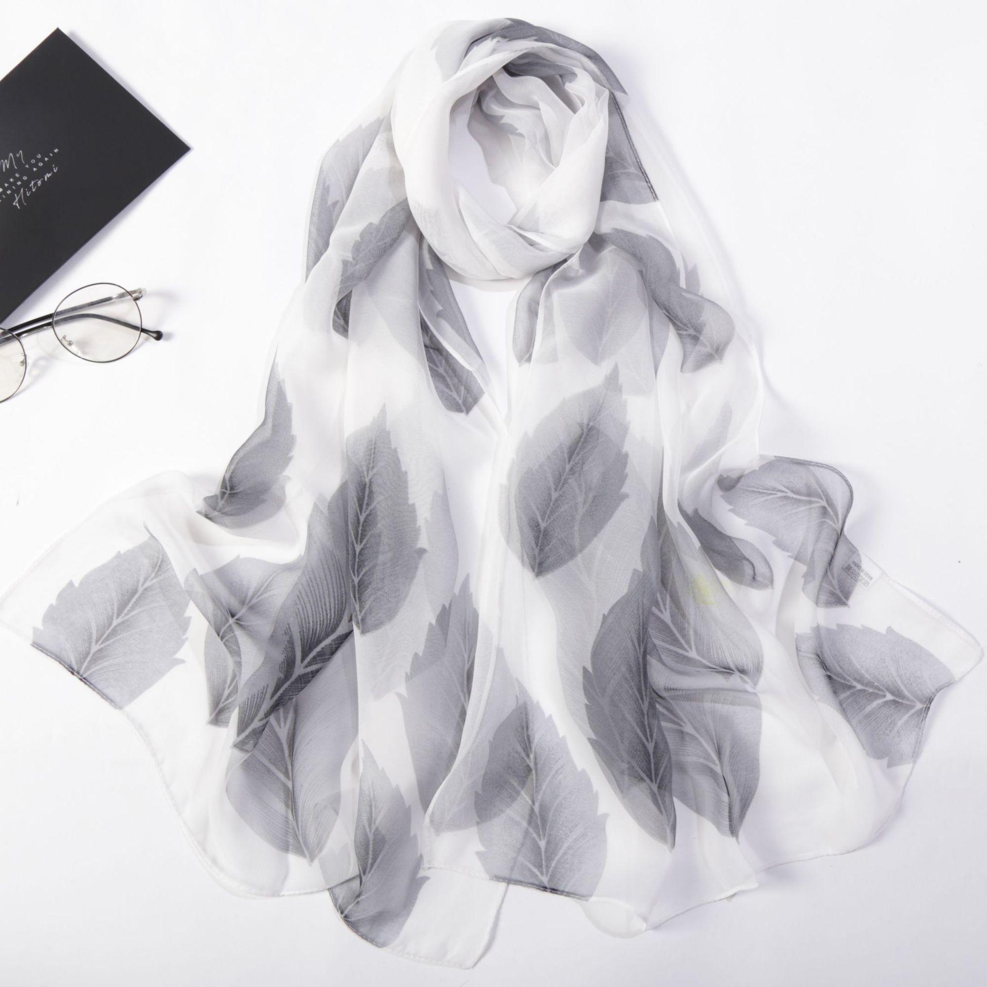 

Корейская версия шелкового шарфа Женский шарф с цветными листьями Тонкий и длинный шифоновый декор Шелковистый и струящийся черный танцевальный платок 160