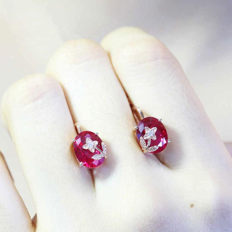 Violett Vergoldet 14K Roségold Eingelegter Rubin Blumenform Ohrringe Für Frauen Luxuriöser Süßer Stil Hochzeits-Party Schmuck