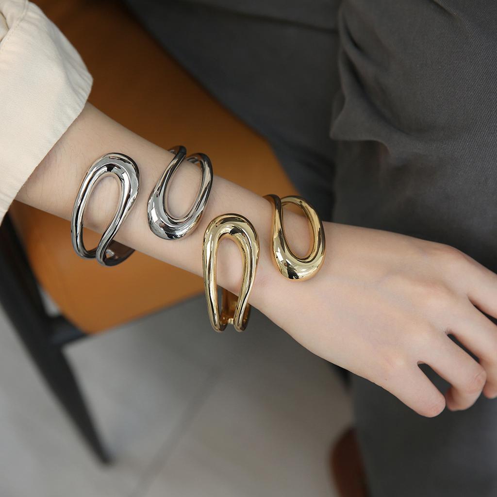 DIEZI Punk Hip Hop Geometric Hollow Out Metal Cuff Bangles Vintage Gold Silver Color Bangles For Women Men Bracelet Jewelry
