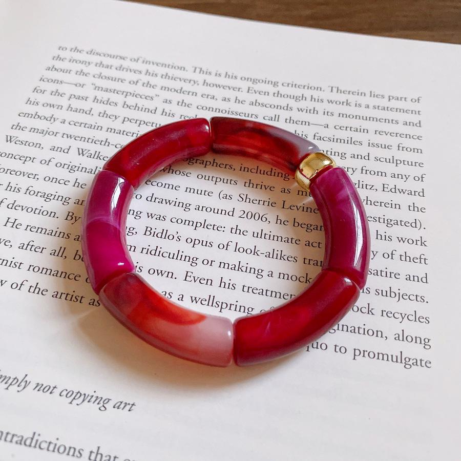 

Європейський та американський шик Широкий круглий браслет: Розкішні, Висококласні, Нішеві Ювелірні Вироби в Холодному Стилі для Жінок