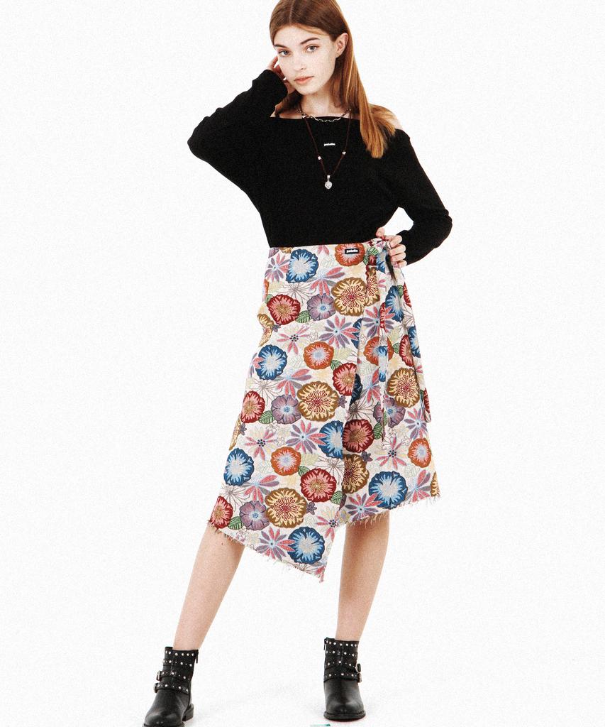 Palette Flower Wrap Skirt (Beige)