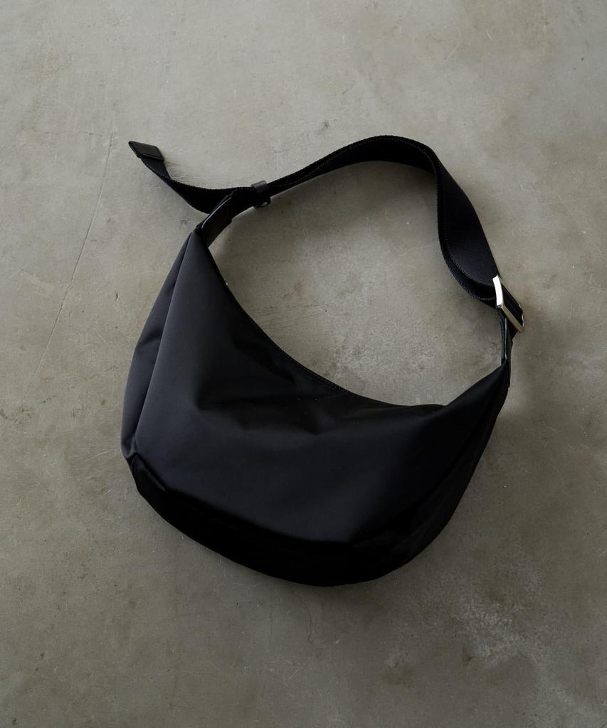 Russet Nylon Round Shoulder Bag RUZ1041422A0006 Free Size Black (2 Others)