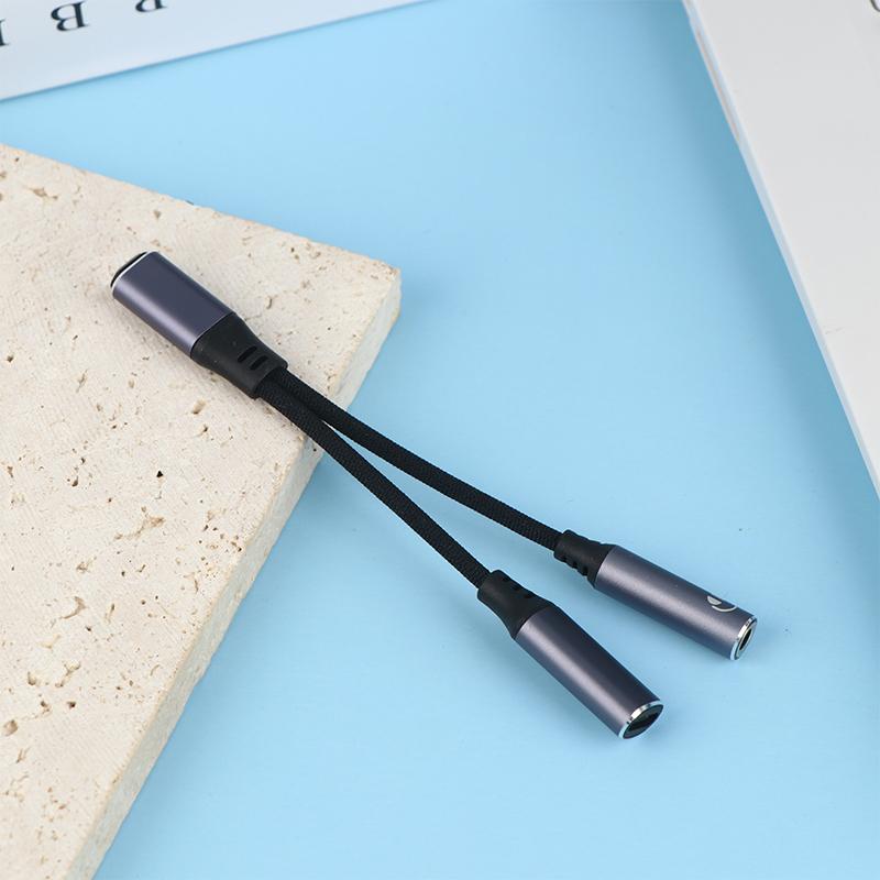 2 In 1 Usb C To 3.5Mm Headphone And Charger Adapter Pd 60W Quick Charging Cable Aux Jack Adapter For Mobile Phone Pad