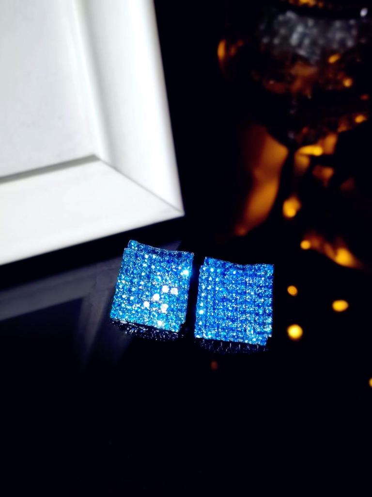 Brincos Geométricos Quadrados de Diamantes Completos - Elegantes, Modernos, Design de Nicho para Mulheres