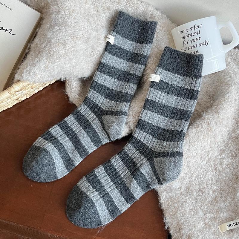 Female Autumn and Winter Thick Warm Trend Sweet Contrast Color Cloth Standard Wide Stripe Wool Tube Socks