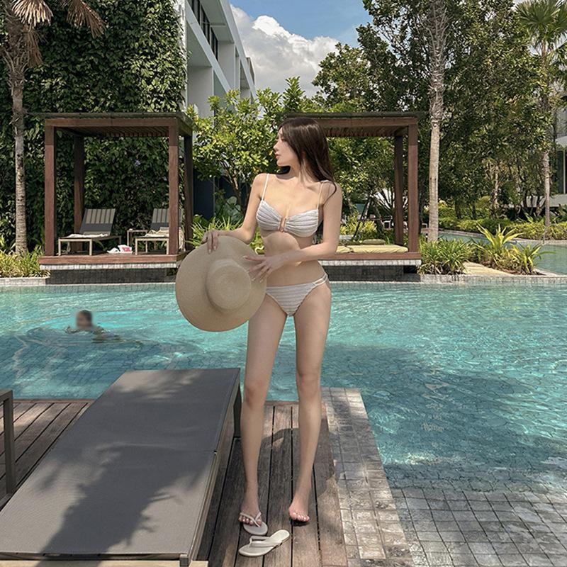 1011 Swimsuit Women's Split Swimsuit Korean Ins Style Sexy Bikini Hot Spring Beautiful Swimsuit Ladies