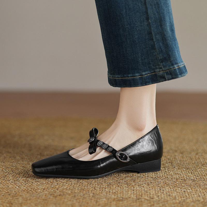 New Women's Flat Shoes Casual Solid Color Women's Single Shoes Rubber Soft Sole Square Head Four Seasons Wear Leather Shoes Low Heel Foot
