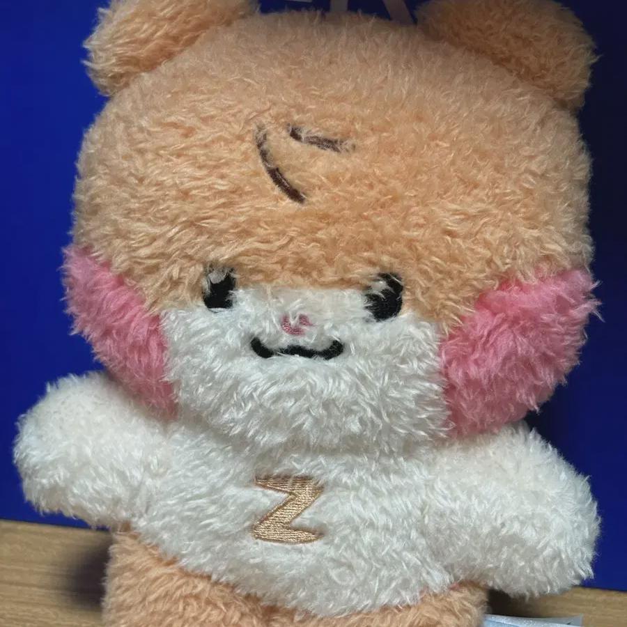 

Я продаю костюмных кукол Jeveone Zeroni Vinini