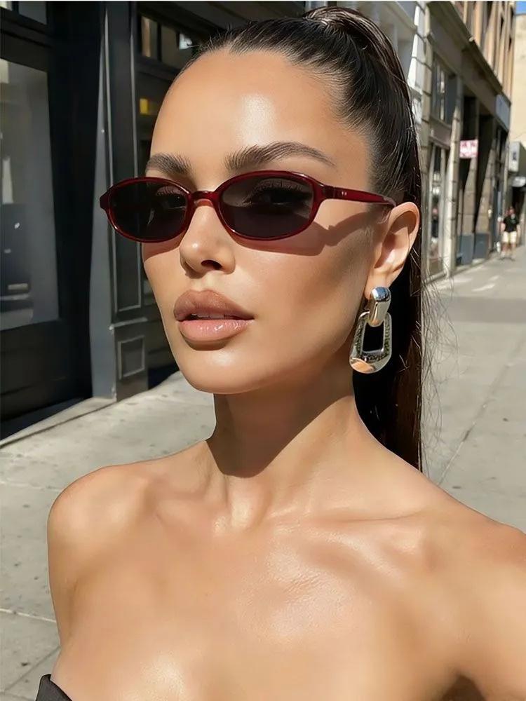 

Солнцезащитные очки Спортивные солнцезащитные очки Эластичная лакированная оправа Очки One Size красный