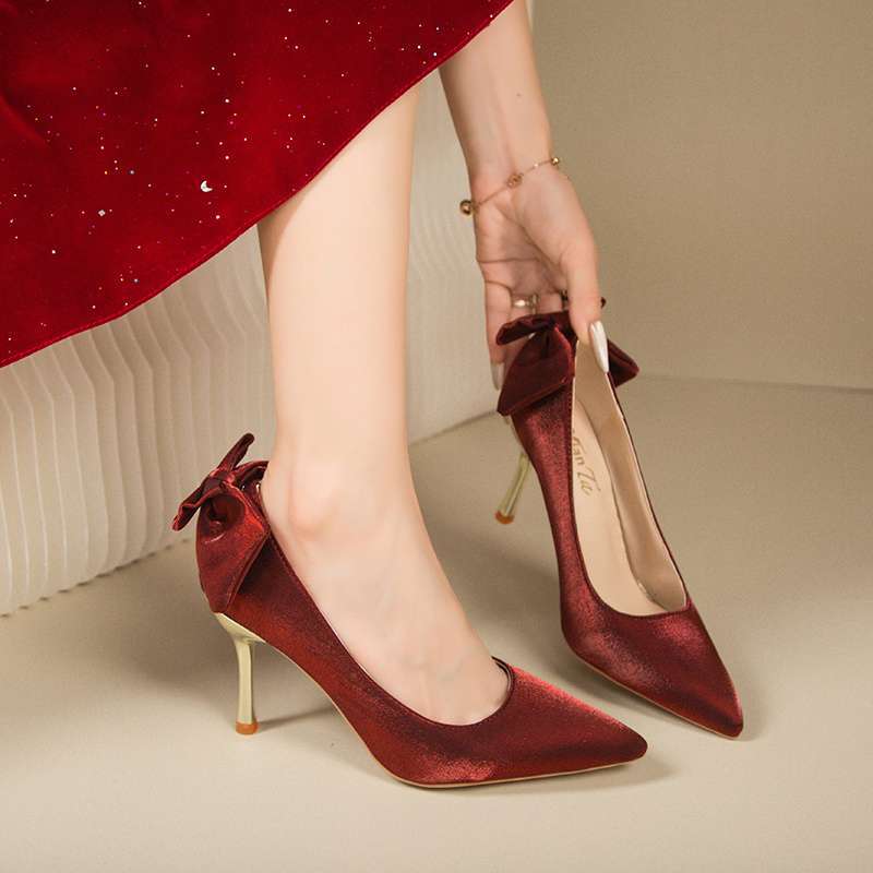 Red wedding shoes women's summer show clothes wedding dress two wear 2025 new French bridal shoes high heels are not tired