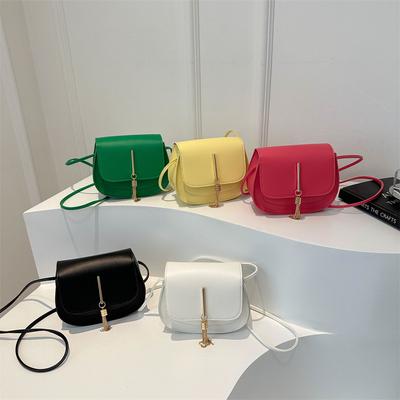 Damen Einzelschulter Einfache Quadratische Tasche Frühling Neues Produkt Schön Trend Koreanische Version Personalisierte Taschenklappe Umhängetasche
