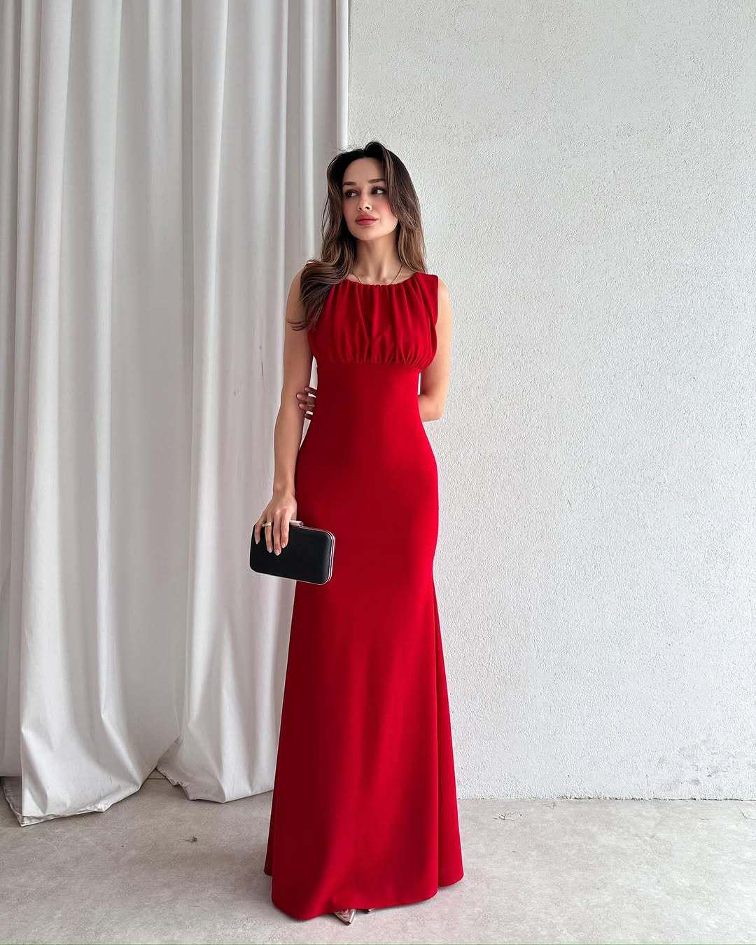 

Летнее женское вечернее платье без рукавов с плиссировкой, подчеркивающее талию, европейского и американского стиля, 2025 XS алый