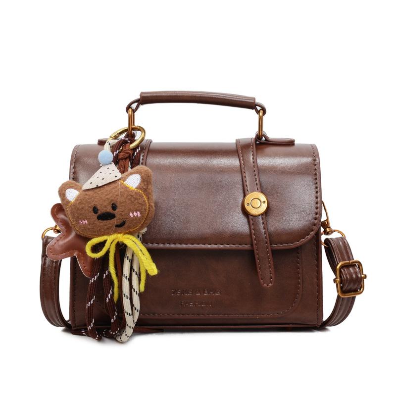High value retro small bag 2025 autumn women's new fashionable messenger bag fashionable and simple portable small square bag