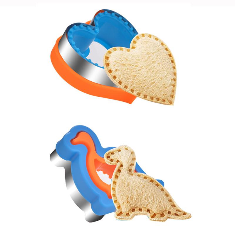 2Pcs Sandwich Cutters Cookie Mold Heart Dinosaur Shape Bread Cutter Sandwich Maker Kitchen Tools Sandwich Cutter Sealer for Kids