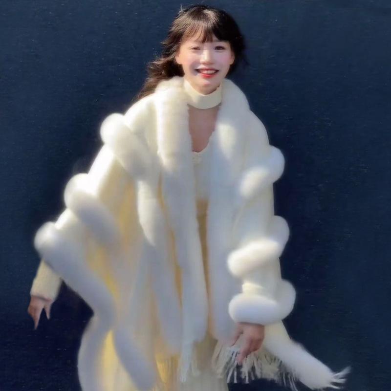Fashion Women's Atmosphere Autumn and Winter Fur Collar Cape Shawl Loose Women's Knitted Shawl Jacket with Cape Women's Coat